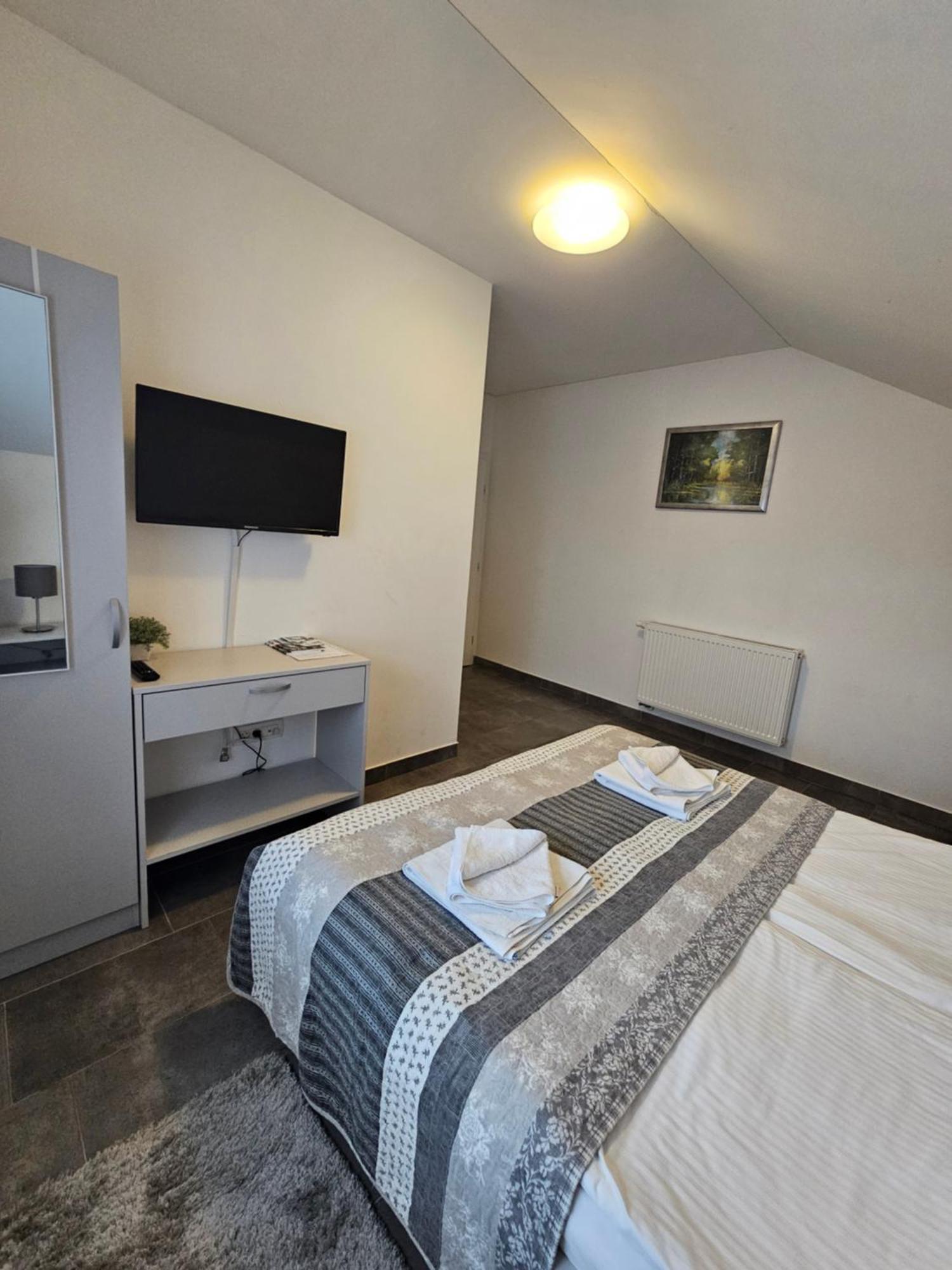 Filipovic Rent A Car & Apartments Selnica Scitarjevska Esterno foto