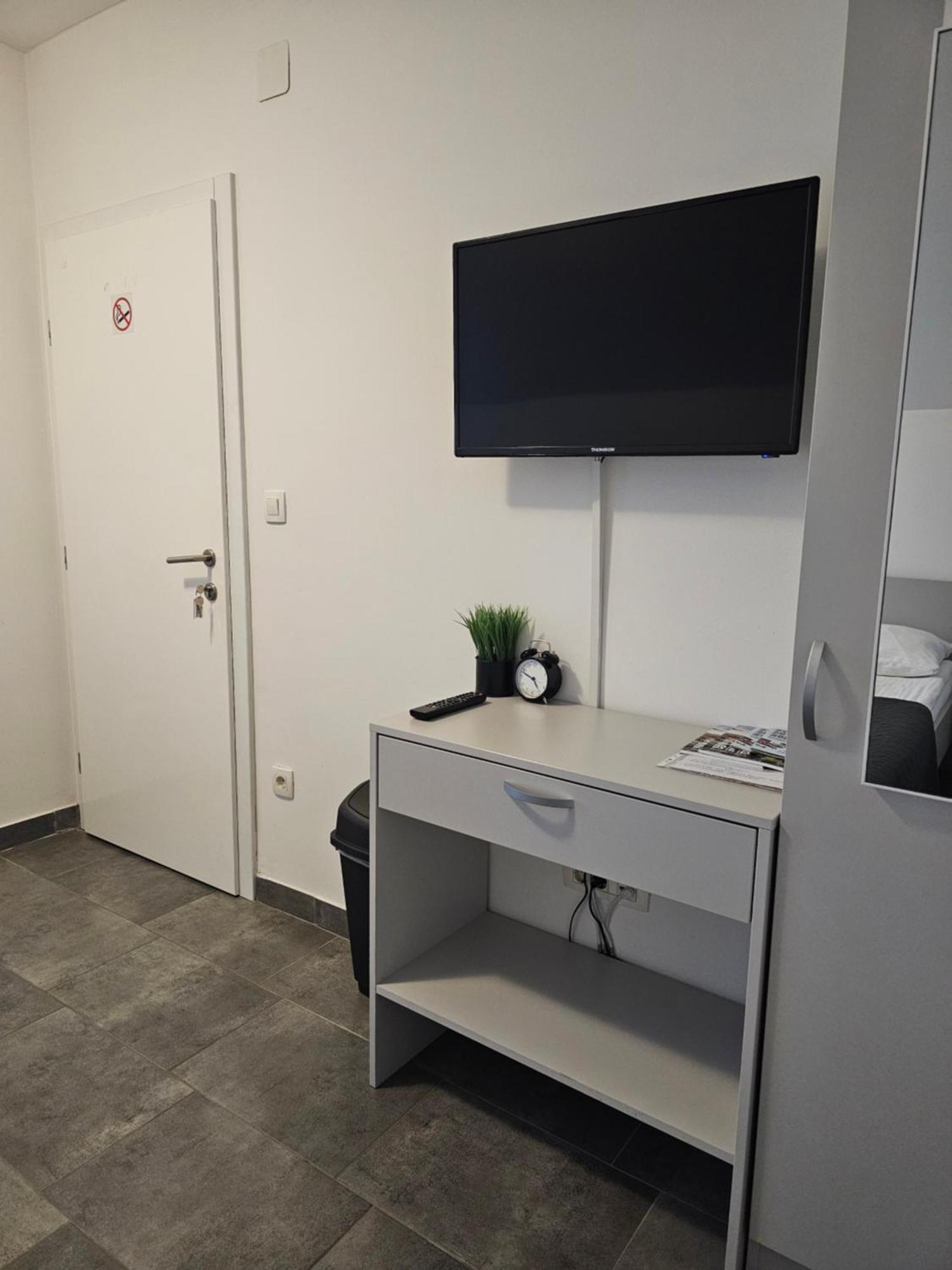 Filipovic Rent A Car & Apartments Selnica Scitarjevska Esterno foto