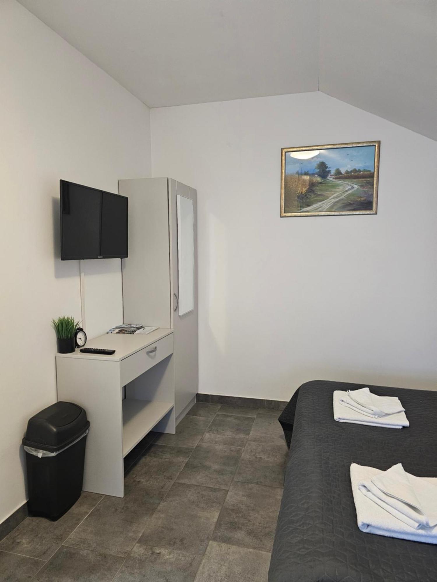 Filipovic Rent A Car & Apartments Selnica Scitarjevska Esterno foto